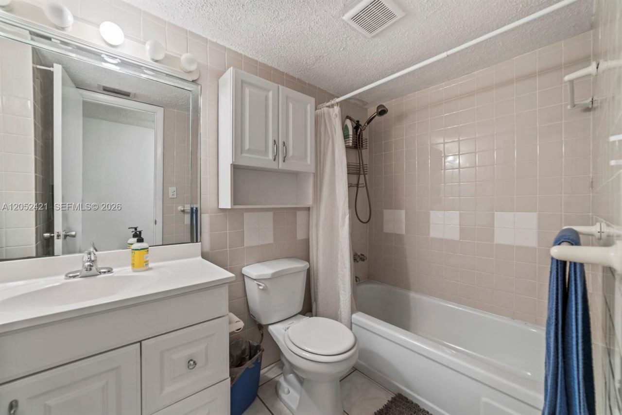1400 Tallwood Ave , Unit 107, Hollywood, FL 33021 Photo