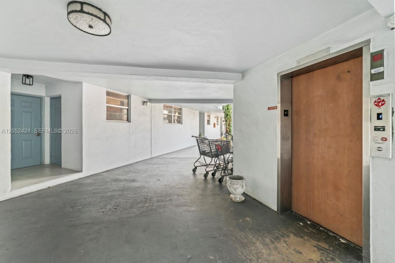 1400 Tallwood Ave , Unit 107, Hollywood, FL 33021 Photo