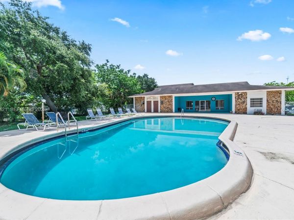 1400 Tallwood Ave , Unit 107, Hollywood, FL 33021