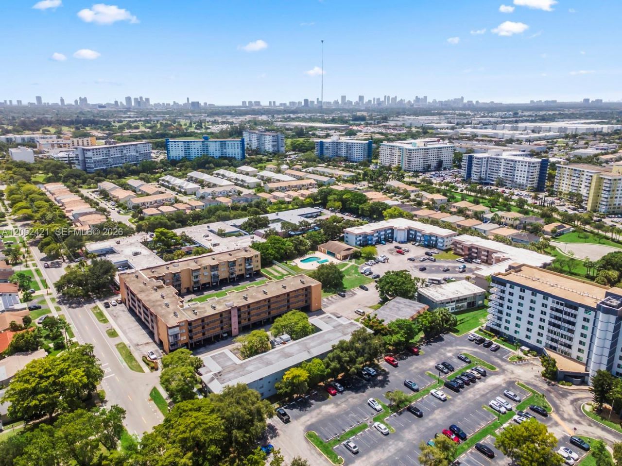 1400 Tallwood Ave , Unit 107, Hollywood, FL 33021 Photo