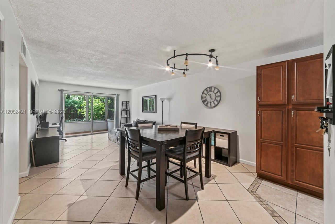 1400 Tallwood Ave , Unit 107, Hollywood, FL 33021 Photo