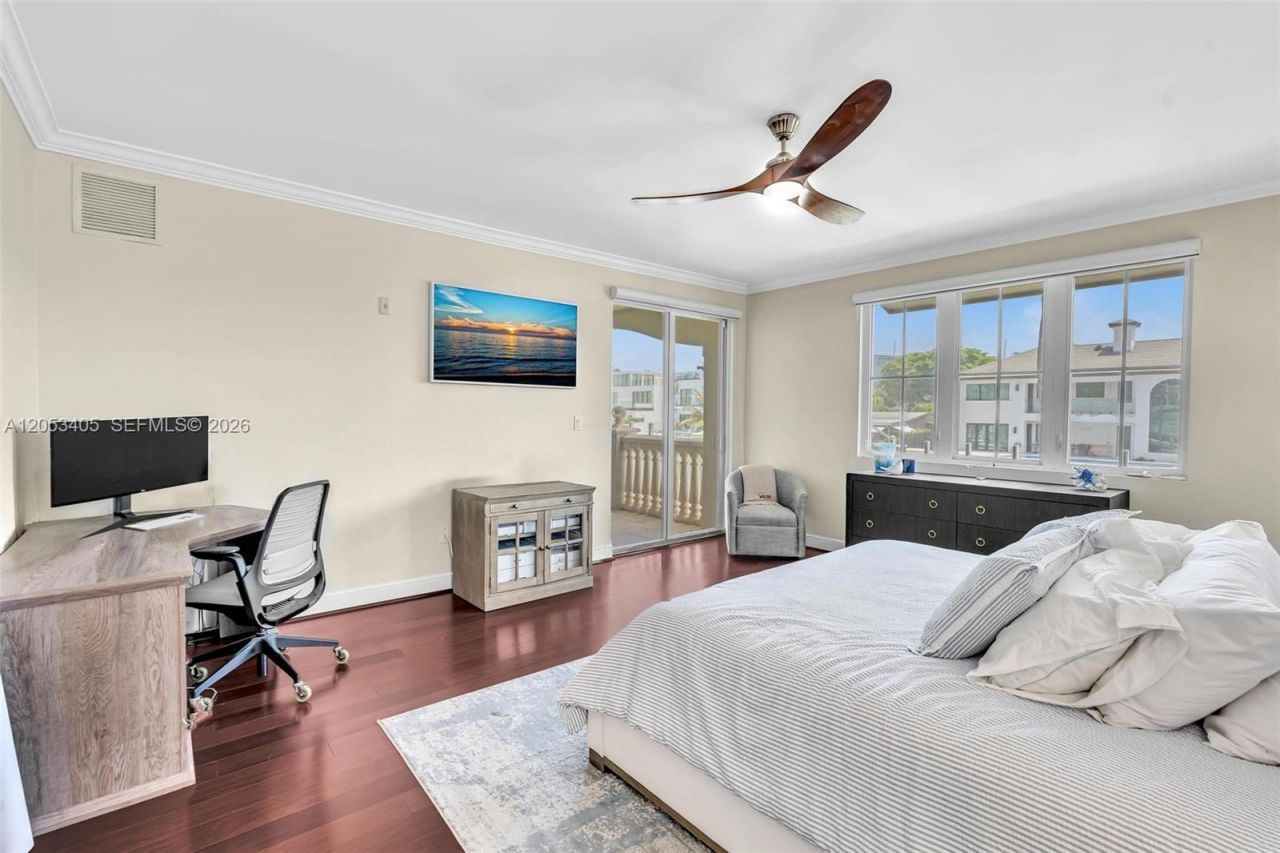 1500 SE 12th St , Unit 1A, Fort Lauderdale, FL 33316 Photo