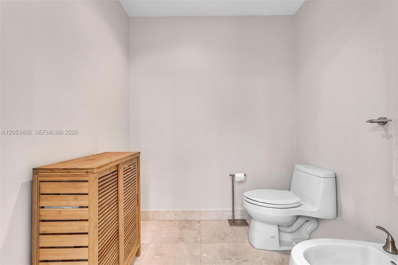 1500 SE 12th St , Unit 1A, Fort Lauderdale, FL 33316 Photo