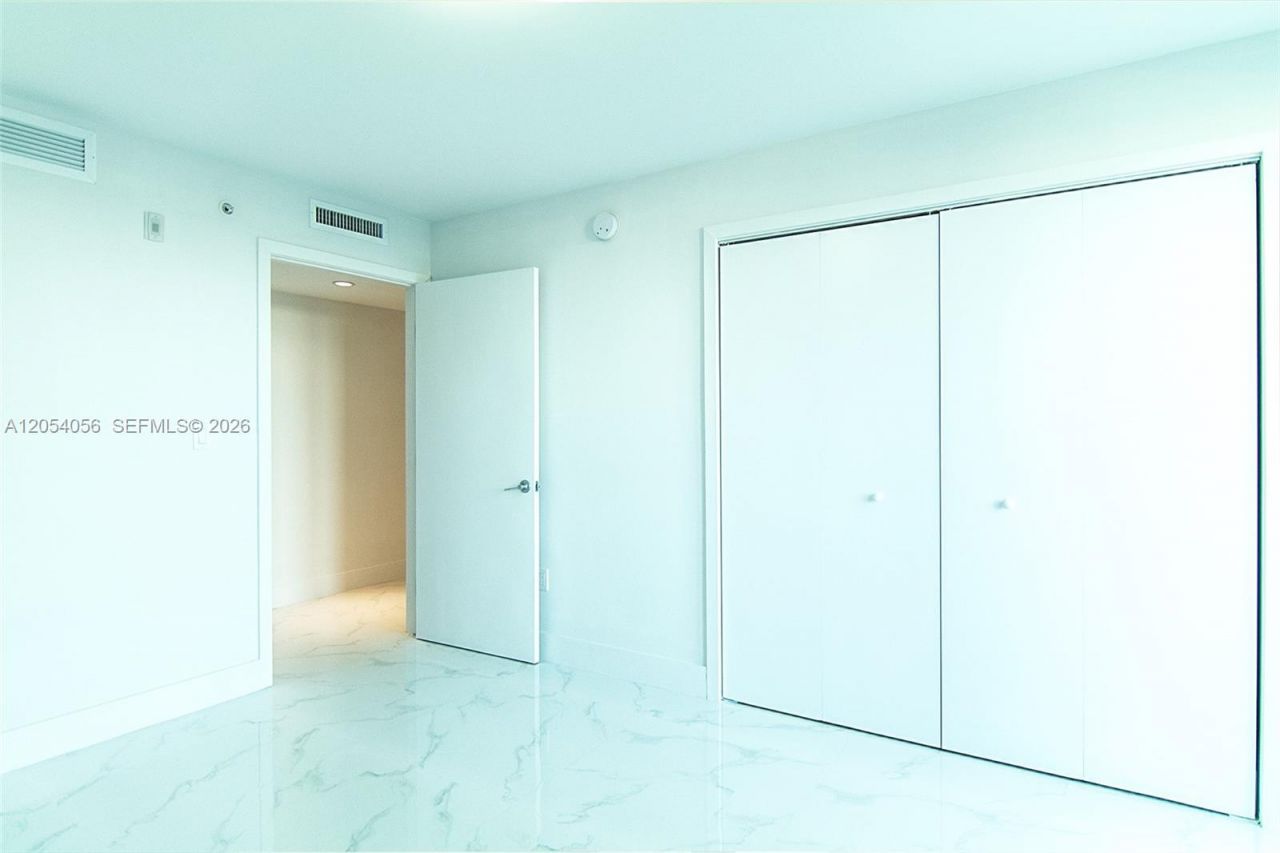 1133 102nd St , Unit 303, Bay Harbor Islands, FL 33154 Photo