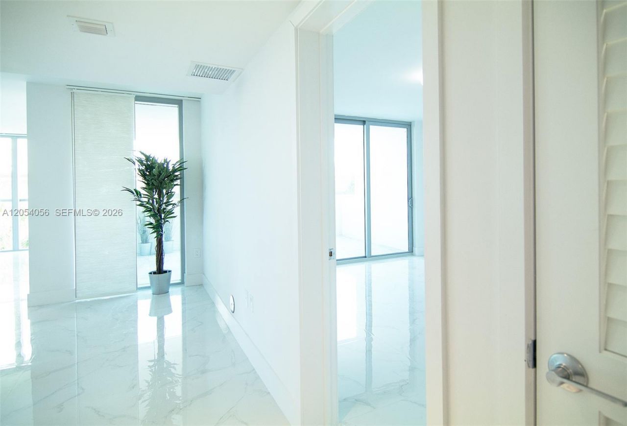 1133 102nd St , Unit 303, Bay Harbor Islands, FL 33154 Photo