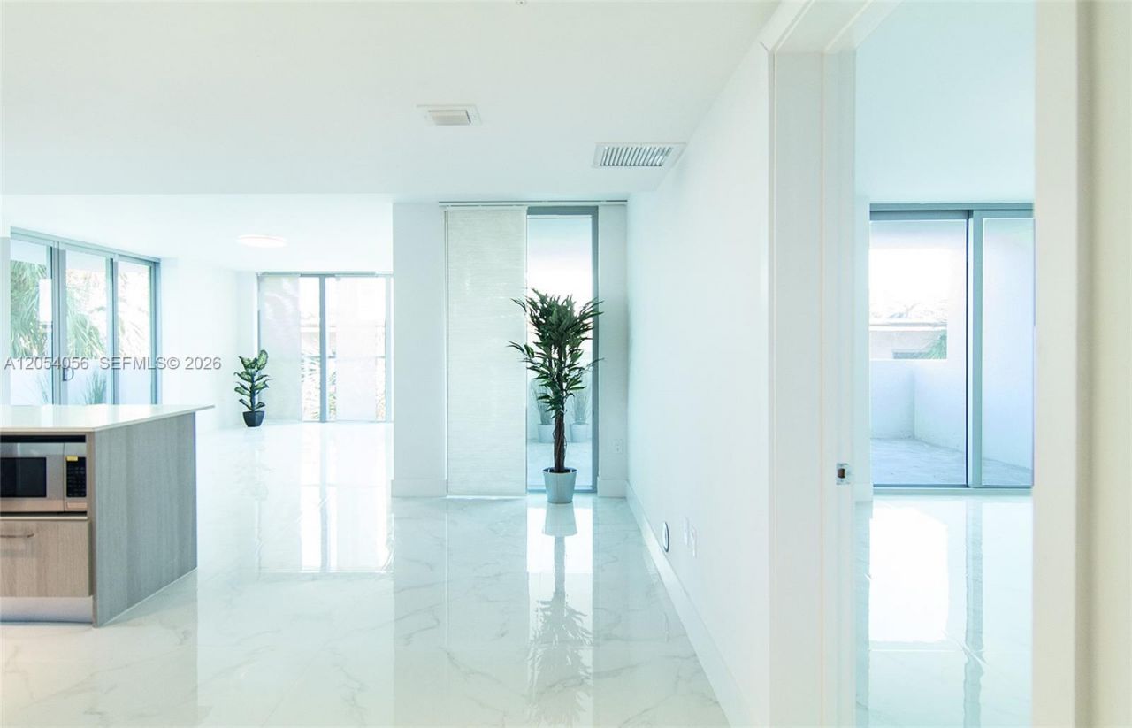 1133 102nd St , Unit 303, Bay Harbor Islands, FL 33154 Photo