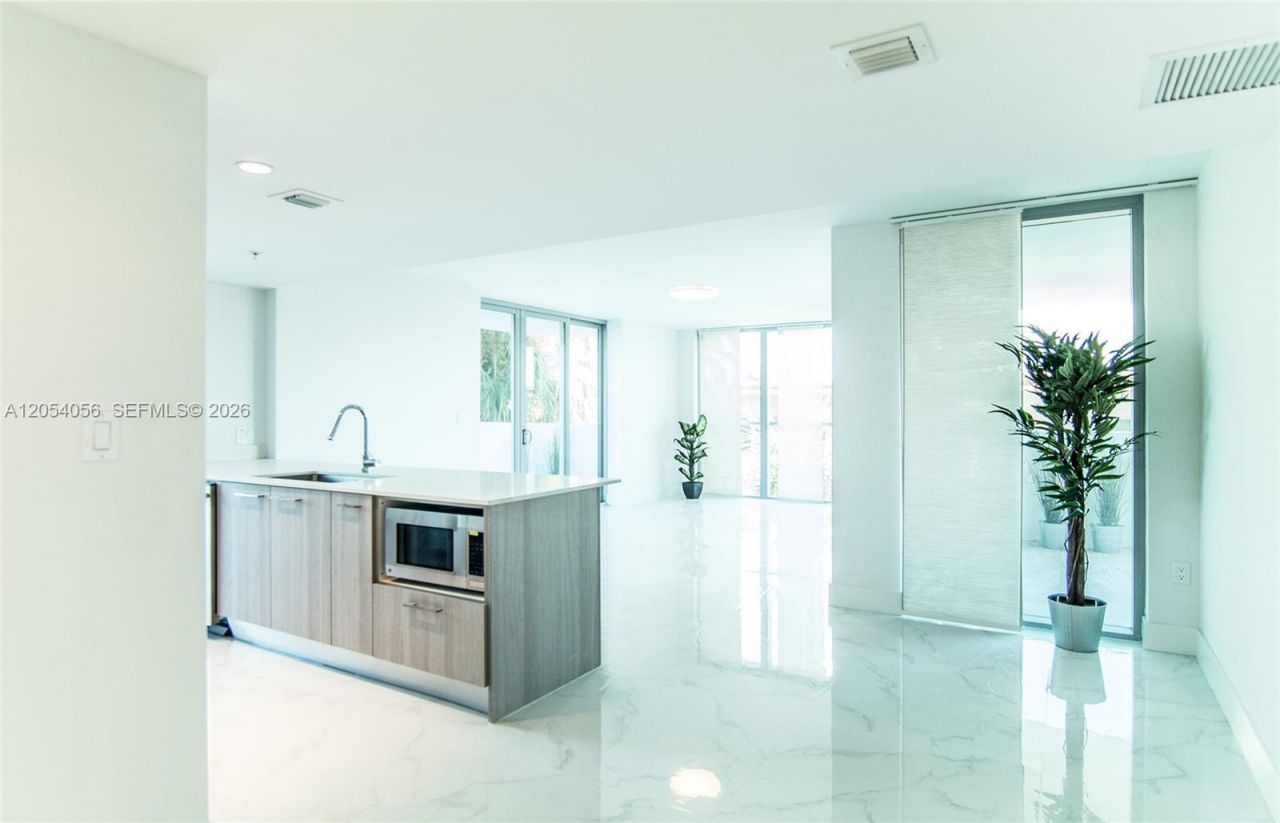 1133 102nd St , Unit 303, Bay Harbor Islands, FL 33154 Photo