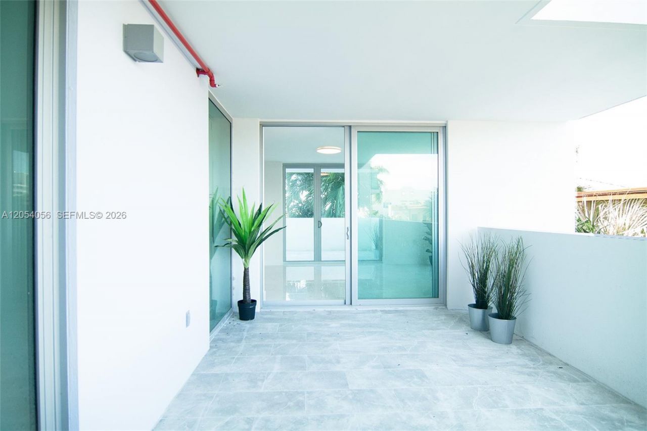 1133 102nd St , Unit 303, Bay Harbor Islands, FL 33154 Photo