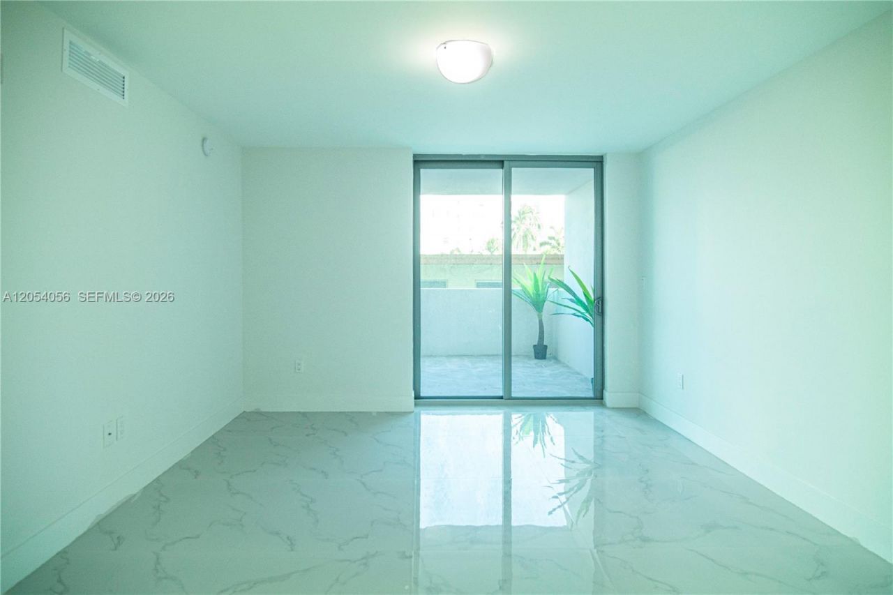 1133 102nd St , Unit 303, Bay Harbor Islands, FL 33154 Photo
