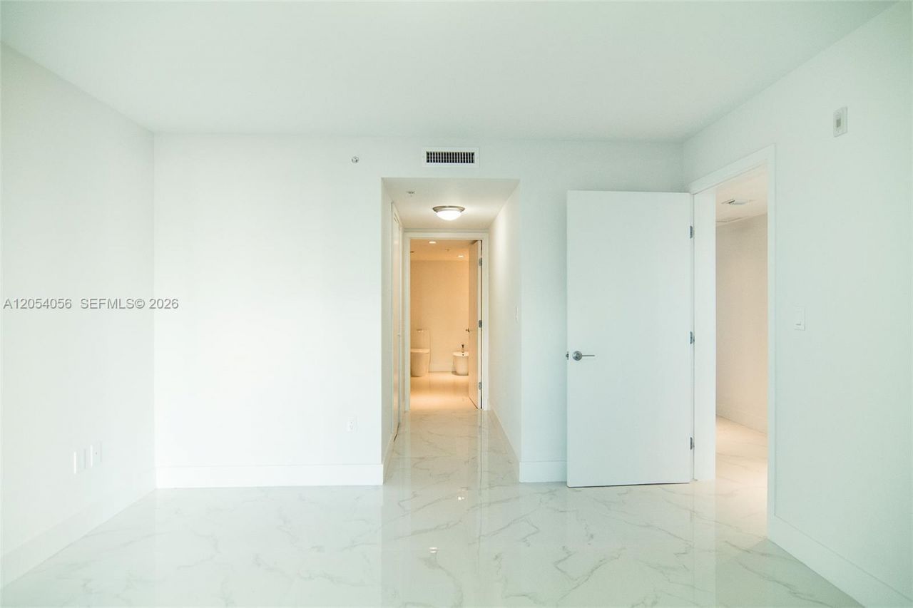 1133 102nd St , Unit 303, Bay Harbor Islands, FL 33154 Photo