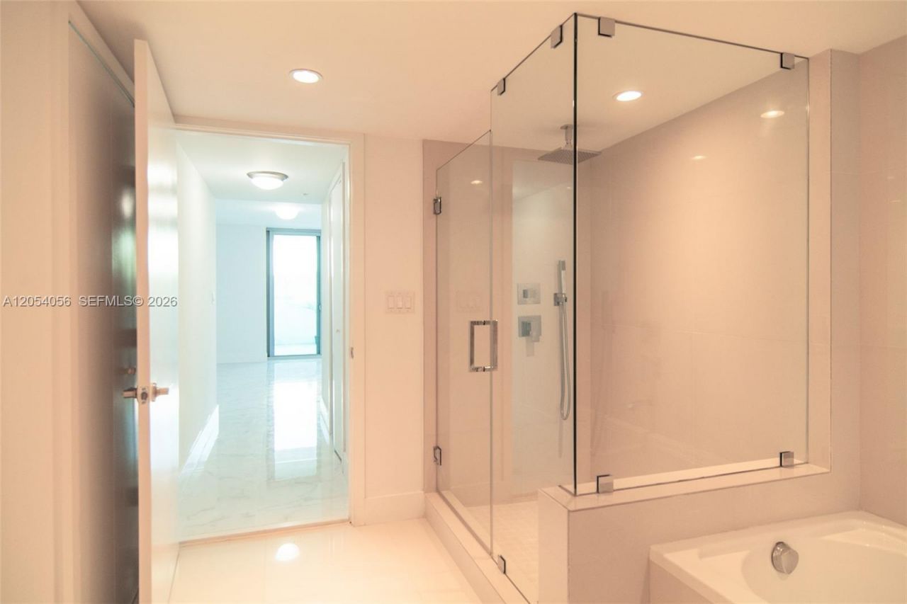 1133 102nd St , Unit 303, Bay Harbor Islands, FL 33154 Photo