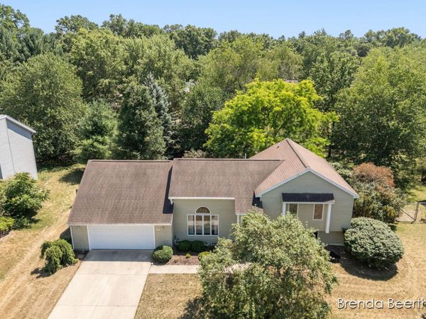 3374 Gold Dust Street NE, Belmont, MI 49306