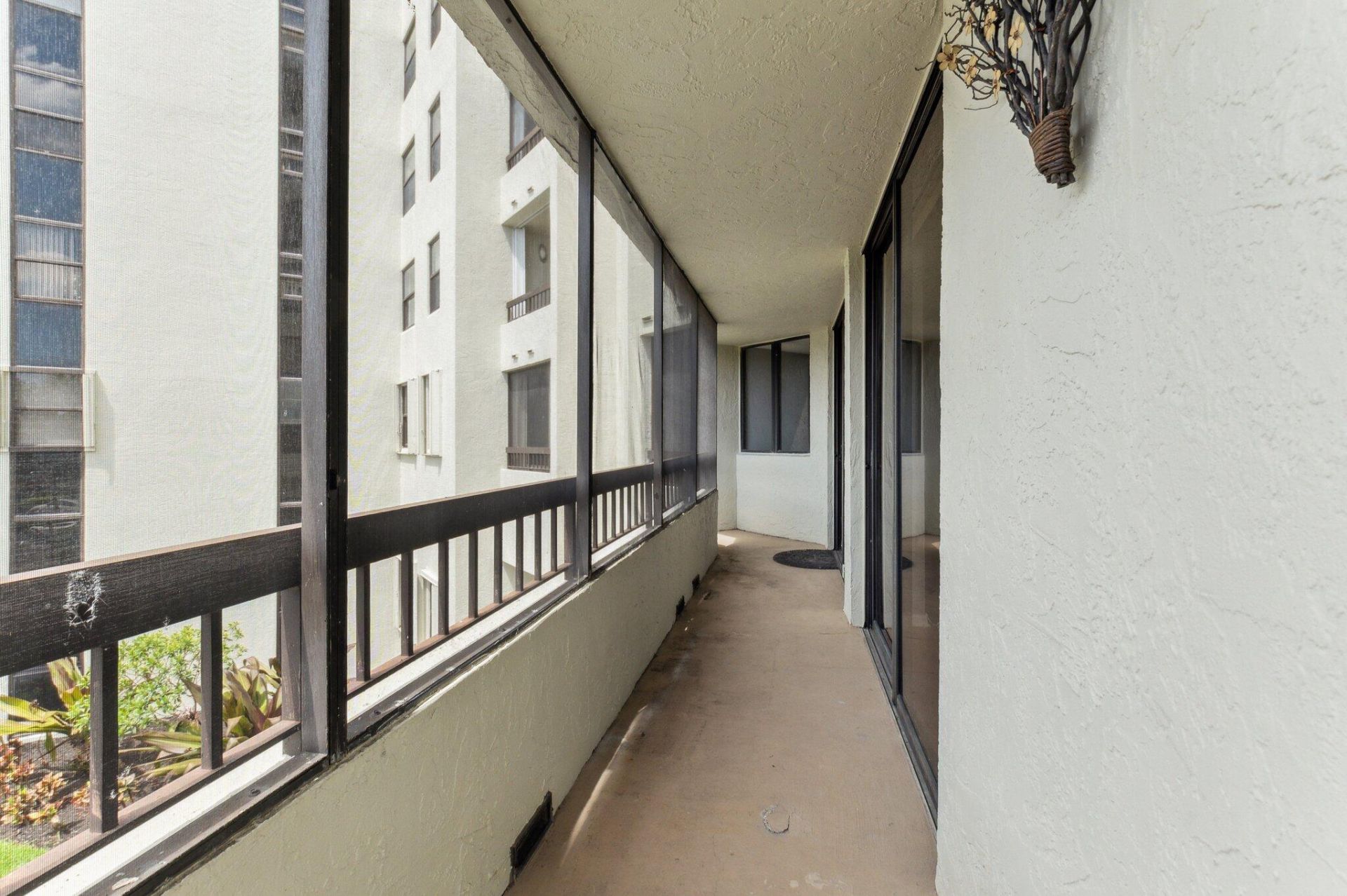 6463 La Costa Drive, Unit 201, Boca Raton, FL 33433 Photo