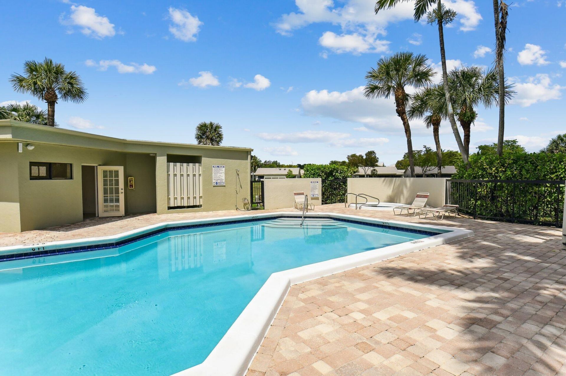 6463 La Costa Drive, Unit 201, Boca Raton, FL 33433 Photo
