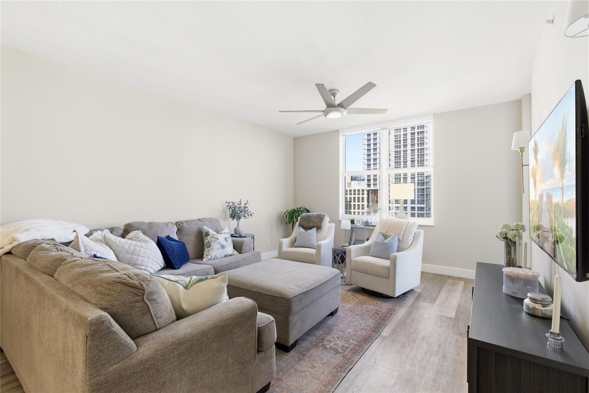 511 SE 5 Avenue, Unit 2122, Fort Lauderdale, FL 33301 Photo