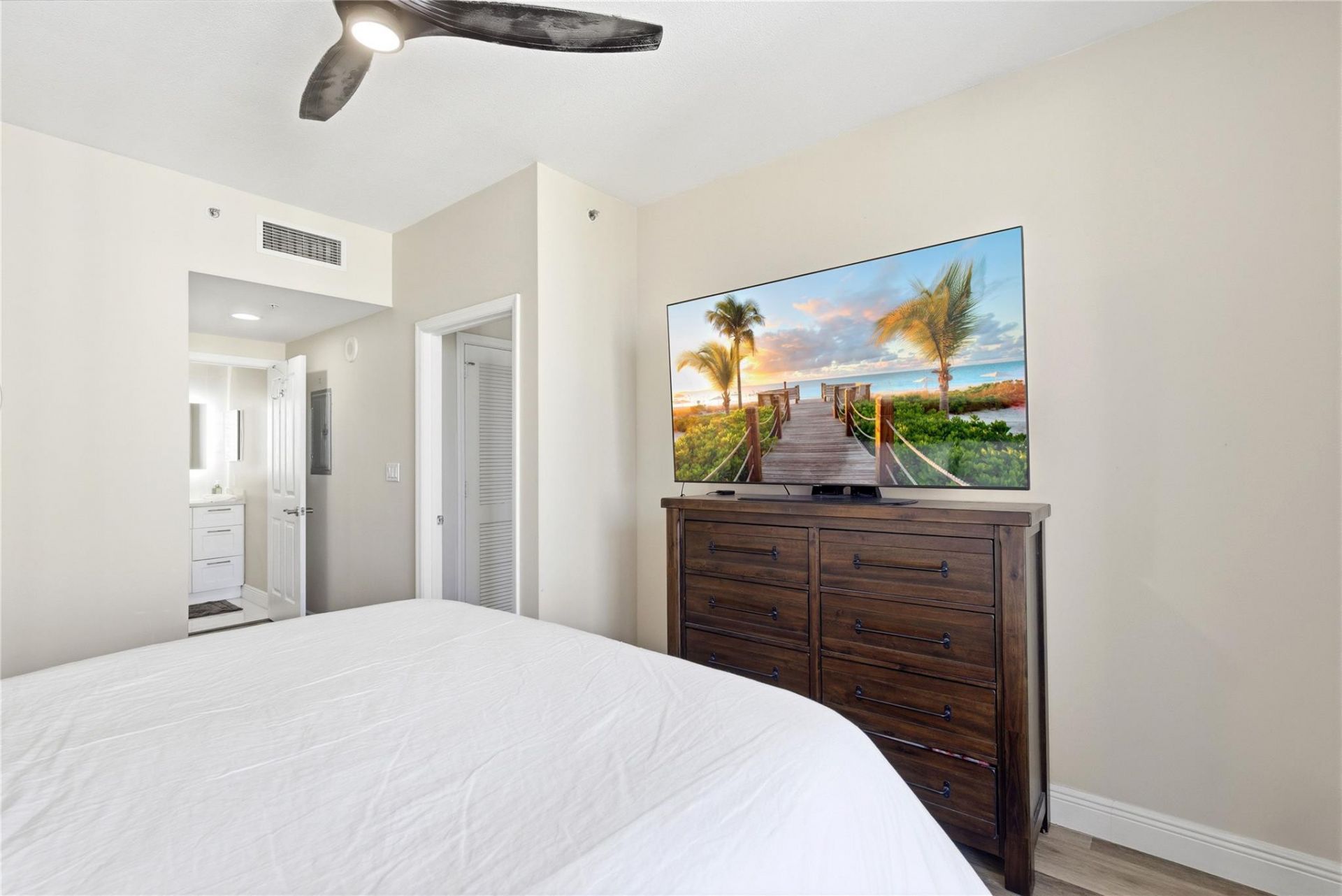 511 SE 5 Avenue, Unit 2122, Fort Lauderdale, FL 33301 Photo