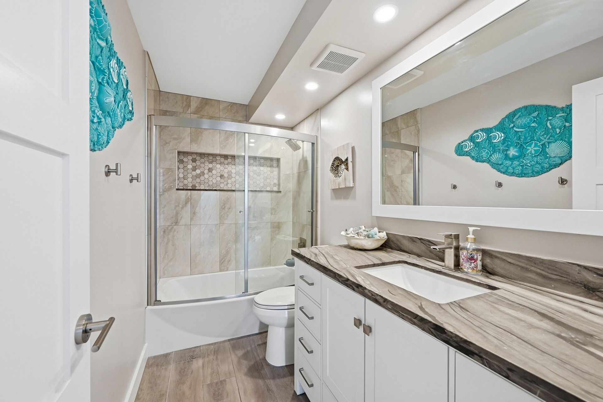 5200 N Ocean Boulevard, Unit 914A, Lauderdale by the Sea, FL 33308 Photo