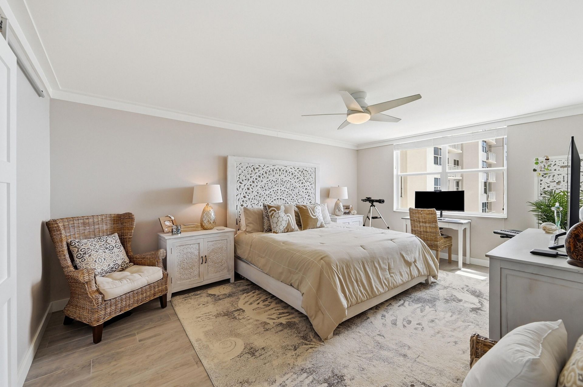 5200 N Ocean Boulevard, Unit 914A, Lauderdale by the Sea, FL 33308 Photo