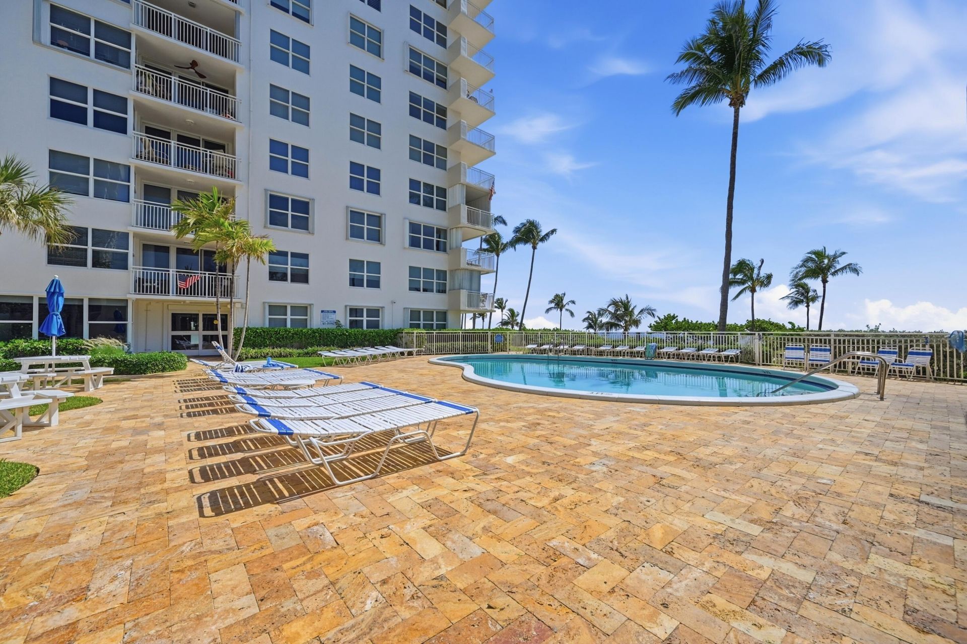 5200 N Ocean Boulevard, Unit 914A, Lauderdale by the Sea, FL 33308 Photo