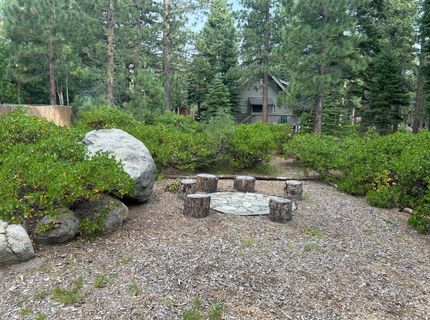 2127 Mewuk Dr, South Lake Tahoe, CA 96150 Photo