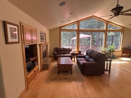 2127 Mewuk Dr, South Lake Tahoe, CA 96150 Photo