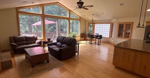 2127 Mewuk Dr, South Lake Tahoe, CA 96150 Photo