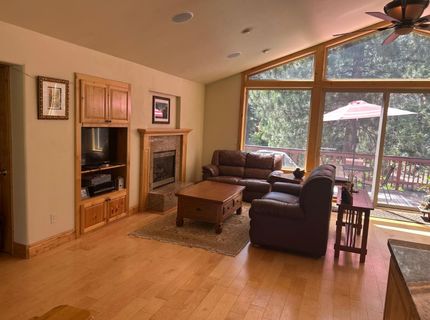 2127 Mewuk Dr, South Lake Tahoe, CA 96150 Photo