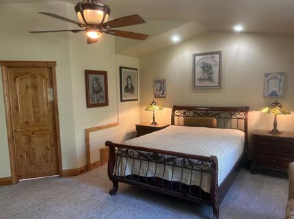 2127 Mewuk Dr, South Lake Tahoe, CA 96150 Photo