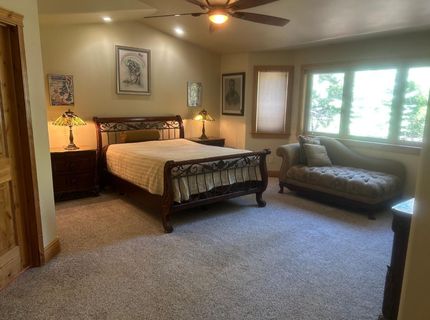 2127 Mewuk Dr, South Lake Tahoe, CA 96150 Photo