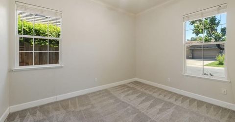 5048 Stroman Ln, Sacramento, CA 95835 Photo