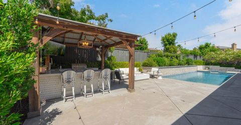 5048 Stroman Ln, Sacramento, CA 95835 Photo