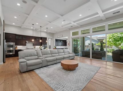 2791 E Tuolumne Rd, Turlock, CA 95382 Photo