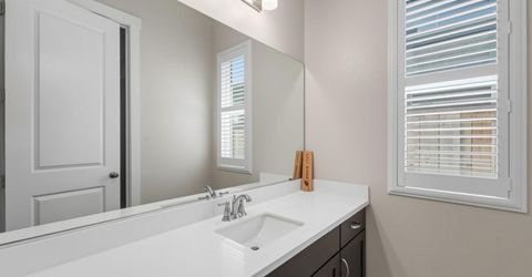 2791 E Tuolumne Rd, Turlock, CA 95382 Photo