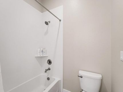 2791 E Tuolumne Rd, Turlock, CA 95382 Photo