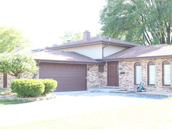 17522 Wright Street , Lansing, IL 60438