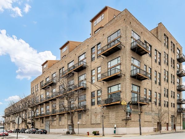 2545 S DEARBORN Street, Unit 702, Chicago, IL 60616