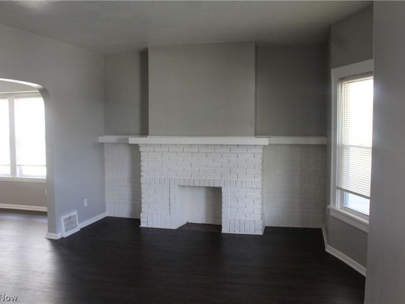 8410 Garfield Boulevard, Unit Down, Garfield Heights, OH 44125 Photo 3