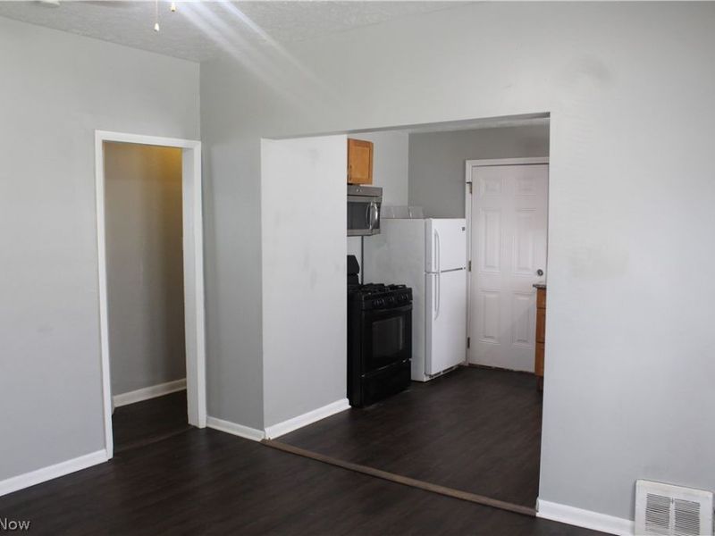8410 Garfield Boulevard, Unit Down, Garfield Heights, OH 44125 Photo 6
