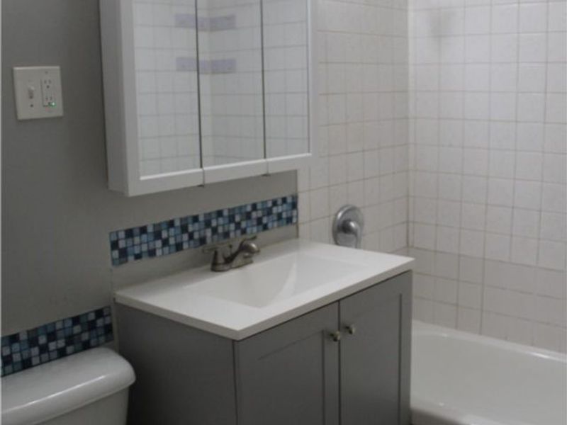 8410 Garfield Boulevard, Unit Down, Garfield Heights, OH 44125 Photo 9