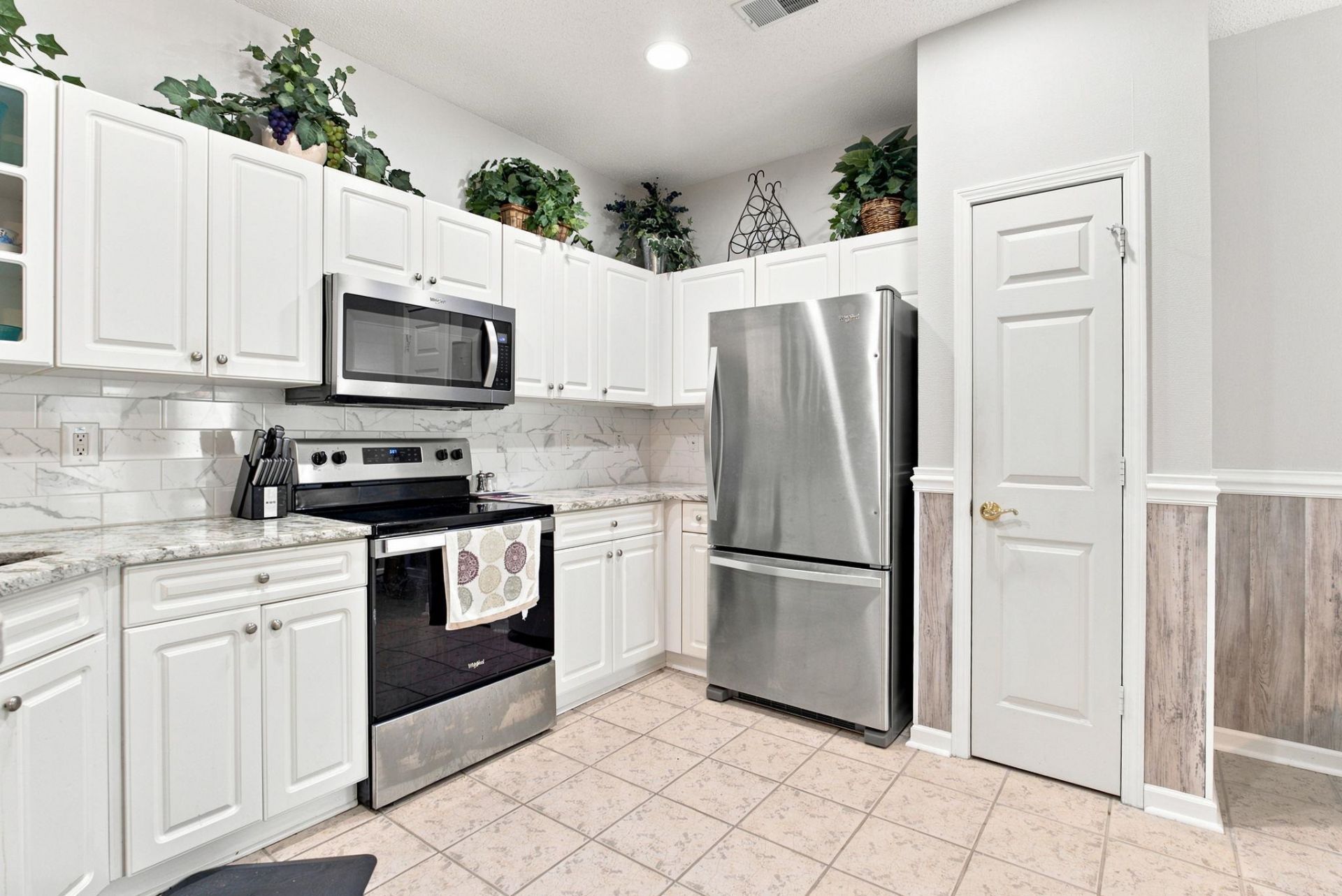 4496 Girvan Dr.  Photo 12