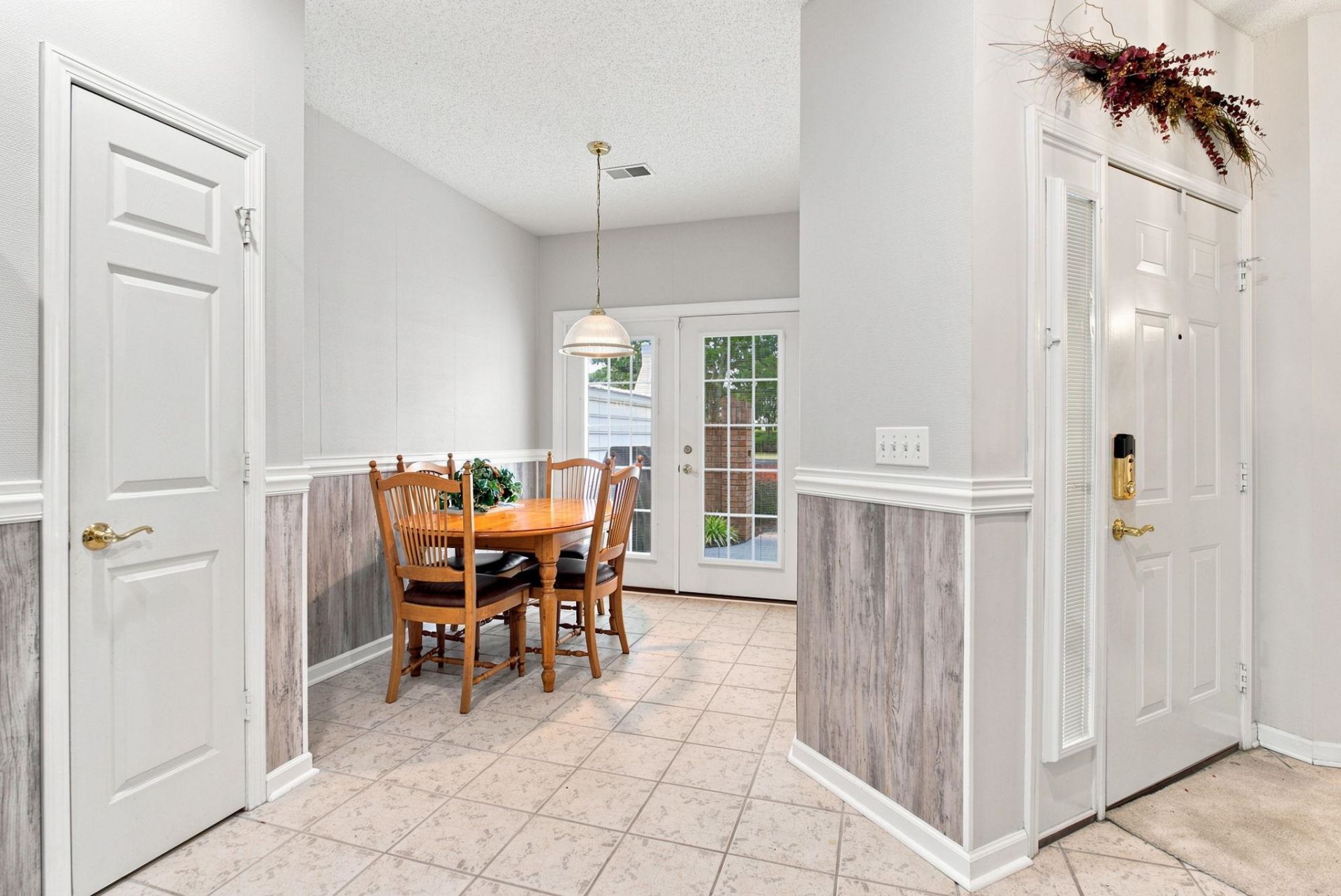 4496 Girvan Dr.  Photo 17