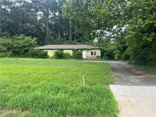 705 Neese Road , Woodstock, GA 30188