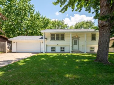 8031 Jefferson Street NE, Spring Lake Park, MN 55432