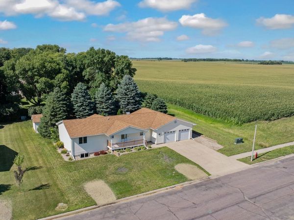 1315 Adams Avenue , Fairmont, MN 56031