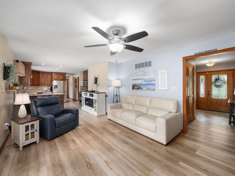 10750 Springwater Drive, Mount Vernon, OH 43050 Photo 19