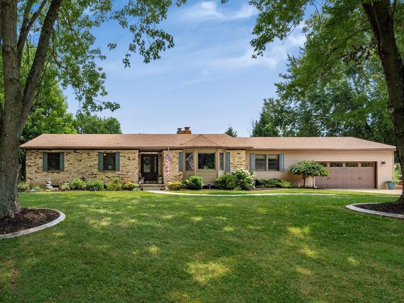 10750 Springwater Drive, Mount Vernon, OH 43050 Photo 5