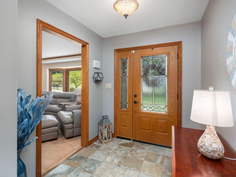 10750 Springwater Drive, Mount Vernon, OH 43050 Photo 6