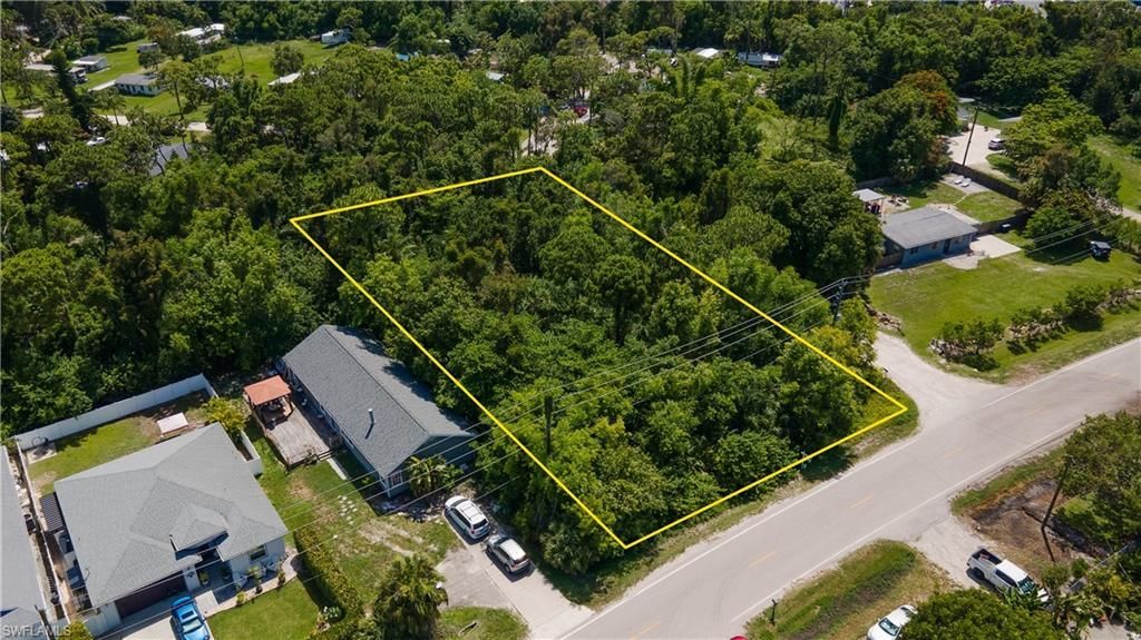 20190 Trailside Dr , Estero, FL 33928 Photo