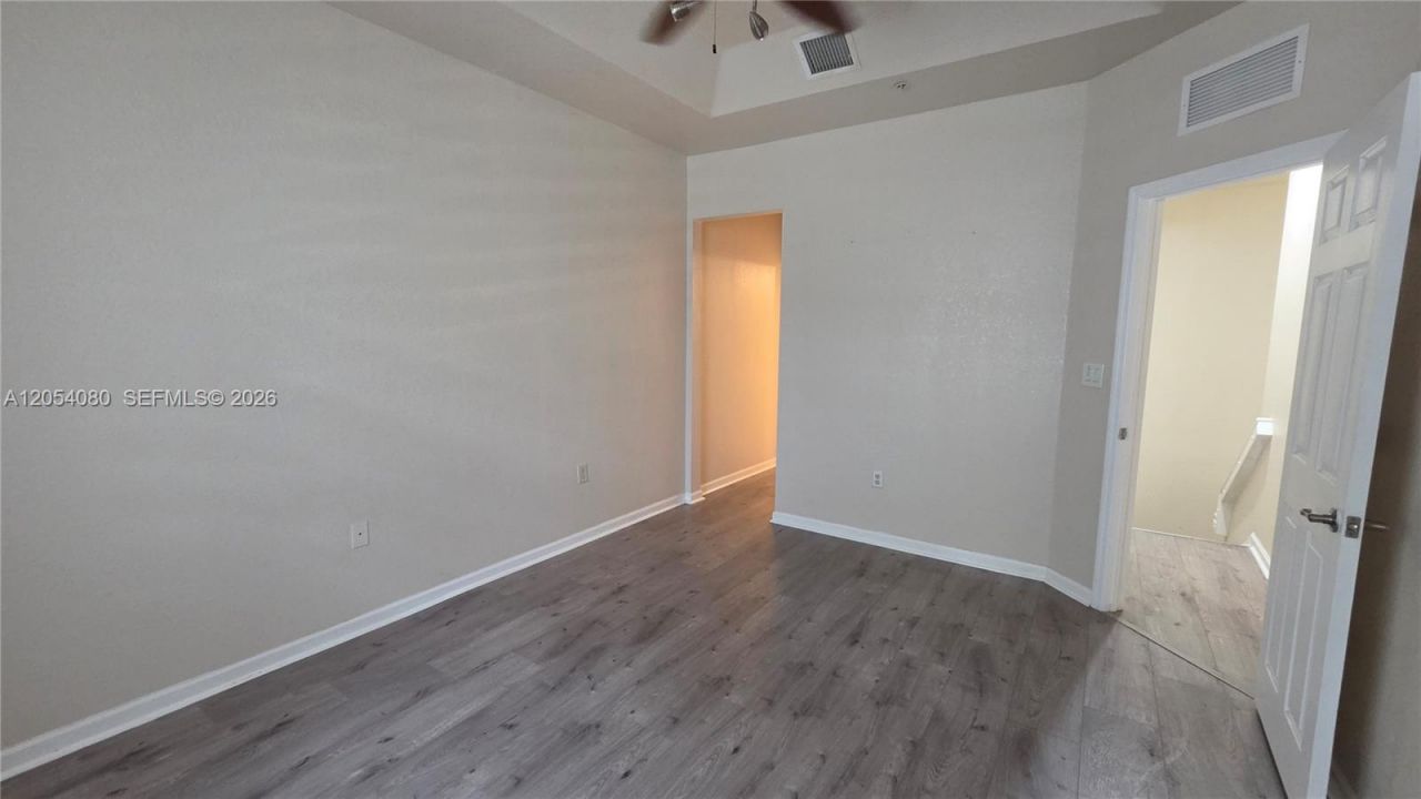 11401 NW 89th St , Unit 214, Doral, FL 33178 Photo