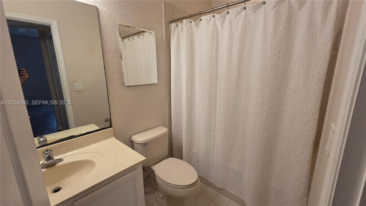 11401 NW 89th St , Unit 214, Doral, FL 33178 Photo